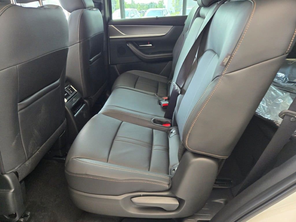 New 2025 MAZDA CX-70 3.3 Turbo w/ Premium Package image 13