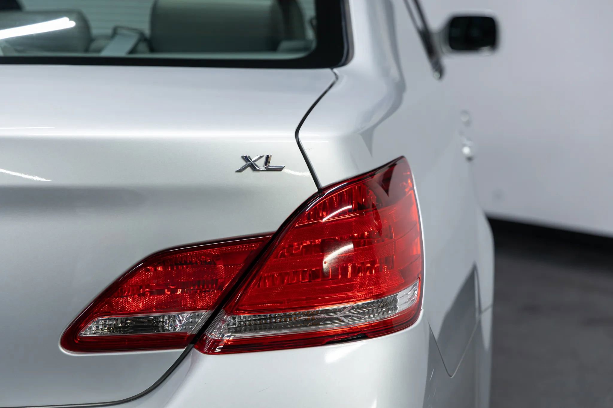 Used 2005 Toyota Avalon XL FWD image 34