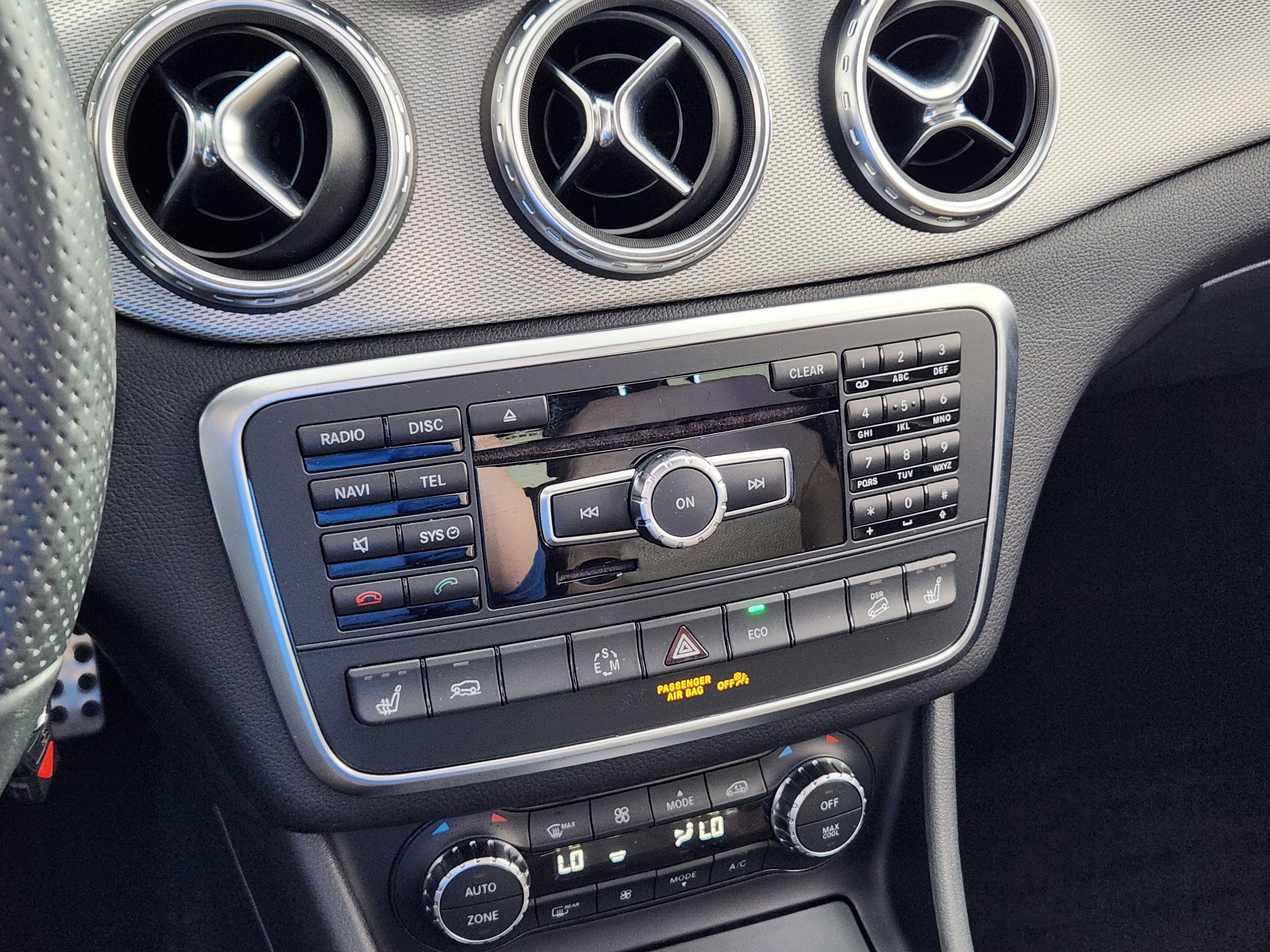 Used 2015 Mercedes-Benz GLA 250 GLA 250 image 24