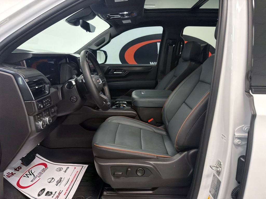 Used 2026 GMC Yukon XL AT4 w/ AT4 Premium Plus Package AWD/4WD image 10
