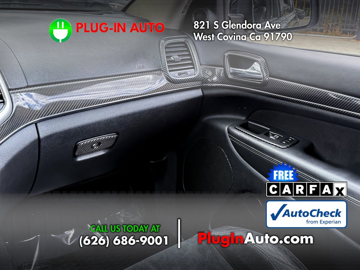Used 2012 Jeep Grand Cherokee SRT8 w/ Luxury Group II AWD/4WD image 18