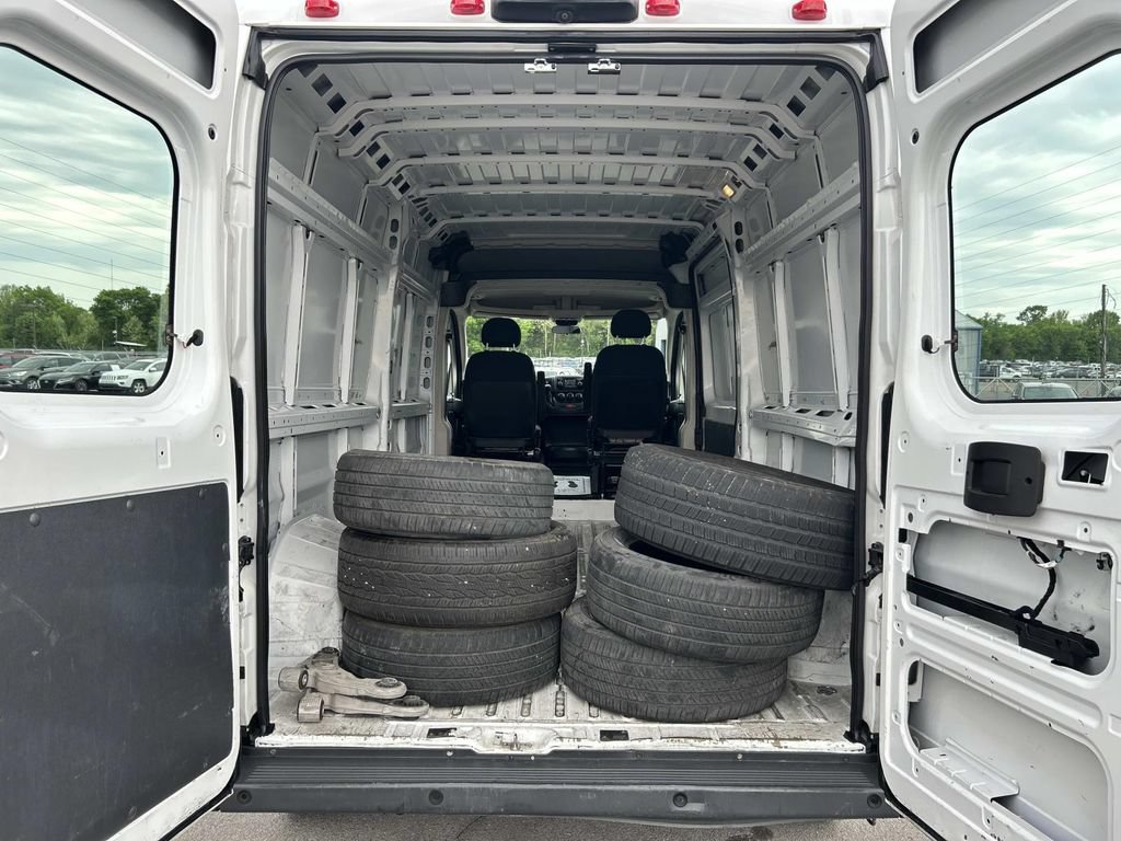 Used 2014 RAM ProMaster 2500 w/ Interior Convenience Group FWD image 17