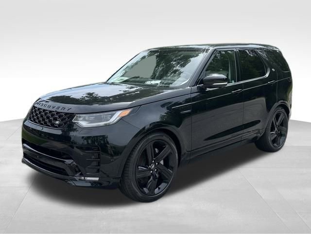 New 2025 Land Rover Discovery Dynamic SE image 1