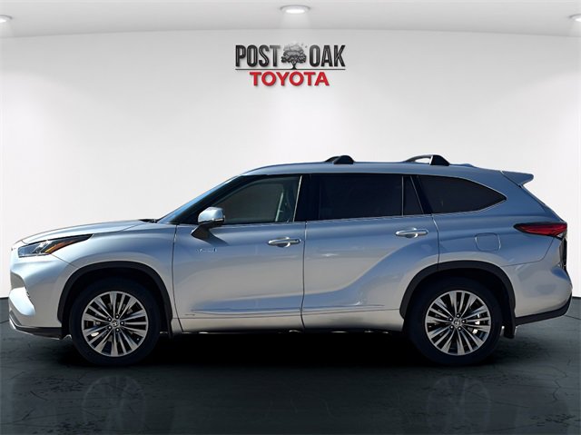 Used 2021 Toyota Highlander Platinum image 4