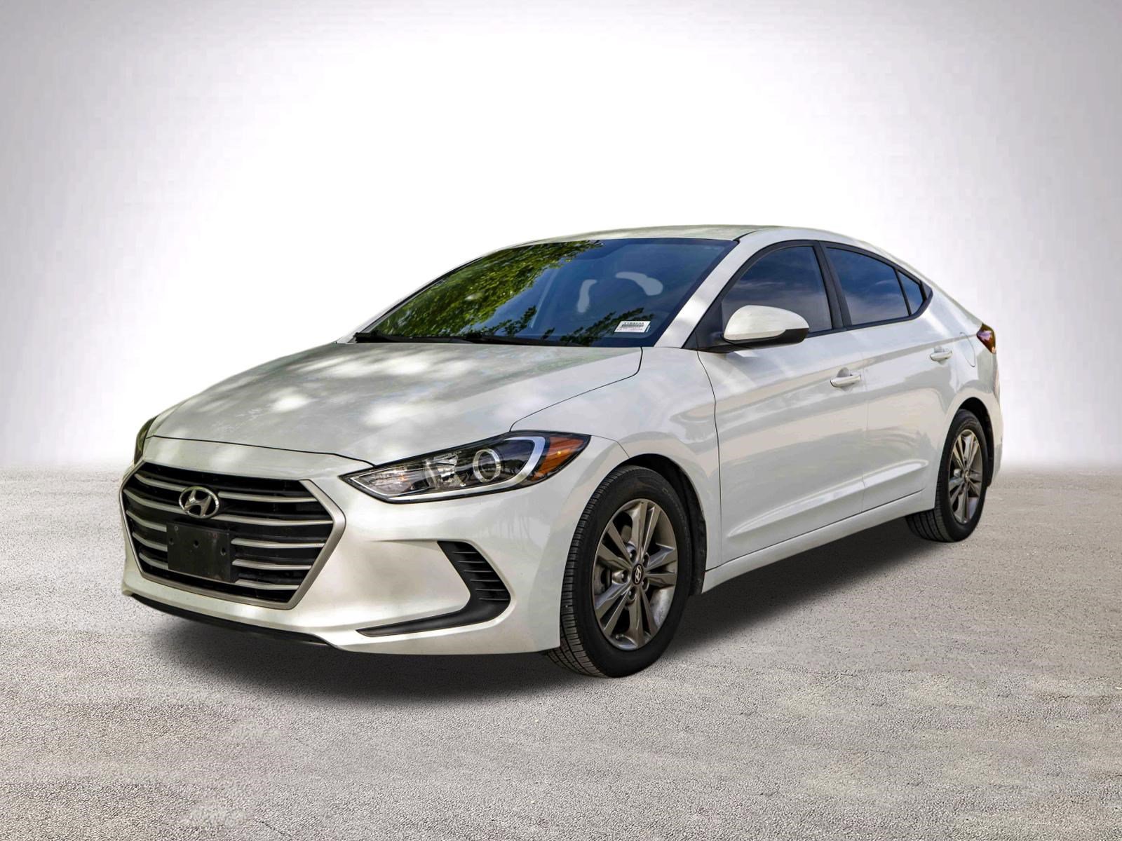 Used 2017 Hyundai Elantra SE image 5