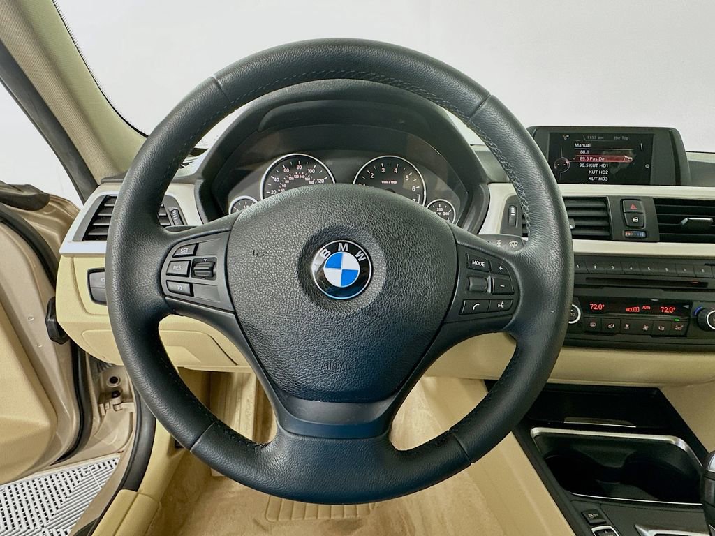 Used 2015 BMW 320i Sedan image 11