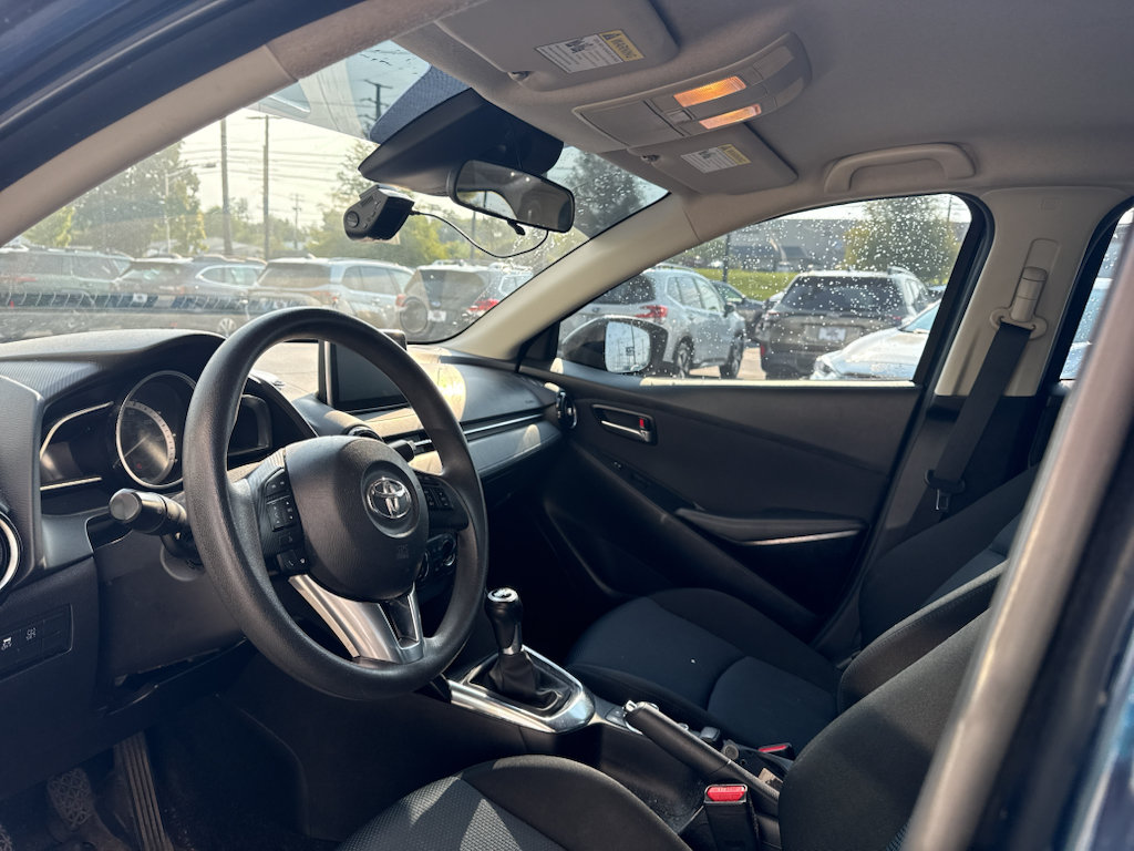 Used 2017 Toyota Yaris iA FWD image 9