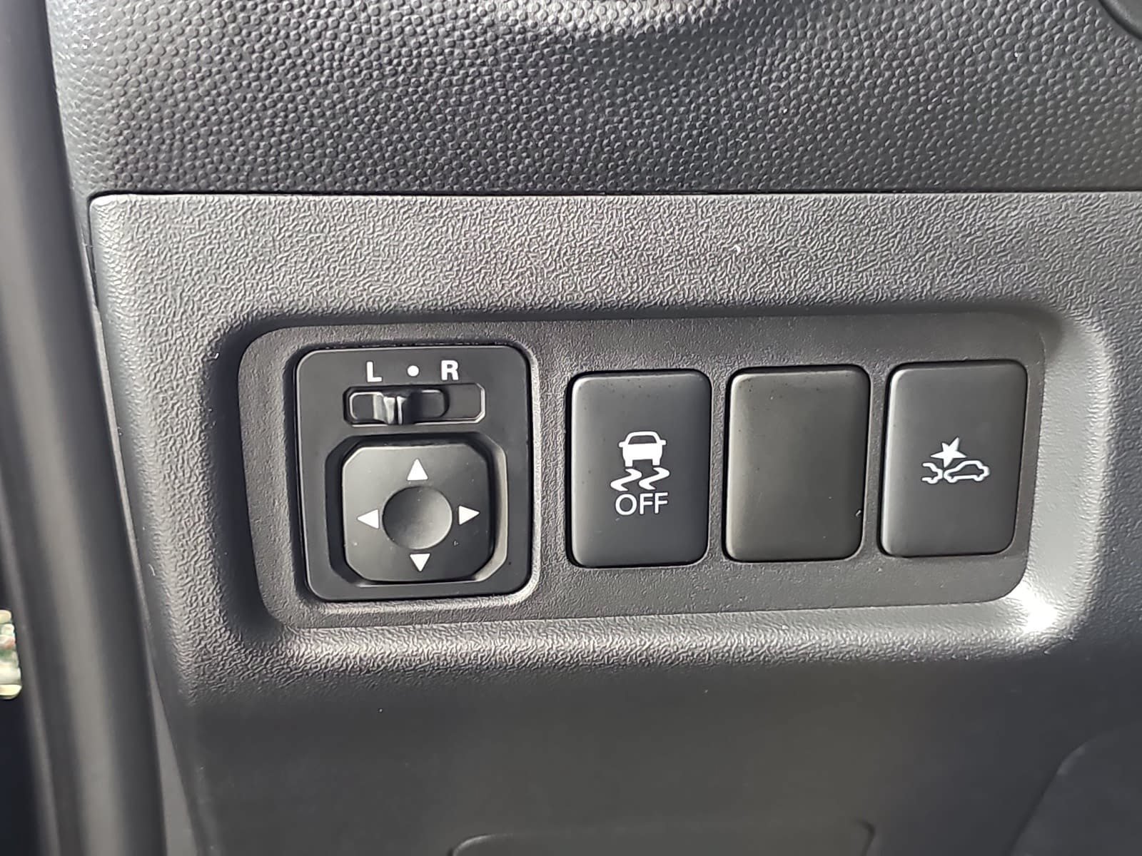 Used 2024 Mitsubishi Mirage ES FWD image 24