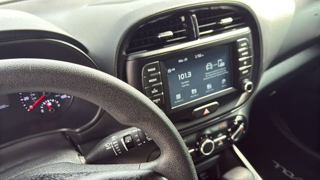 Used 2021 Kia Soul LX FWD image 20