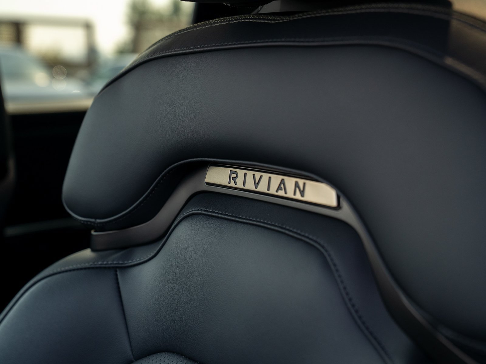 Used 2025 Rivian R1T Adventure AWD/4WD image 20