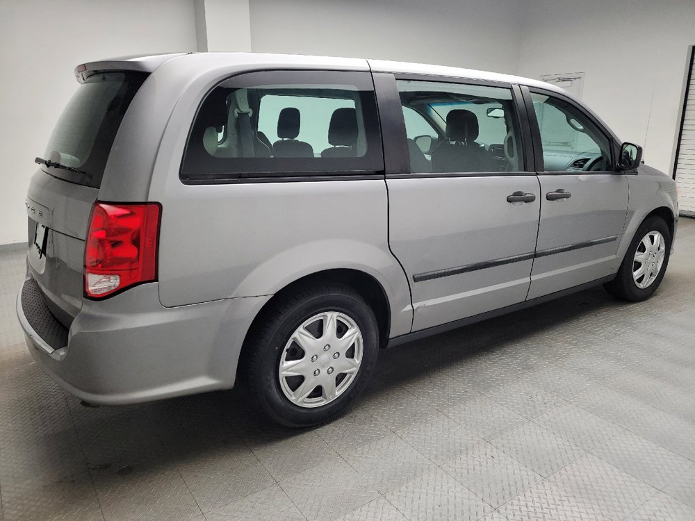 Used 2016 Dodge Grand Caravan American Value Package w/ UConnect Hands-Free Group FWD image 10