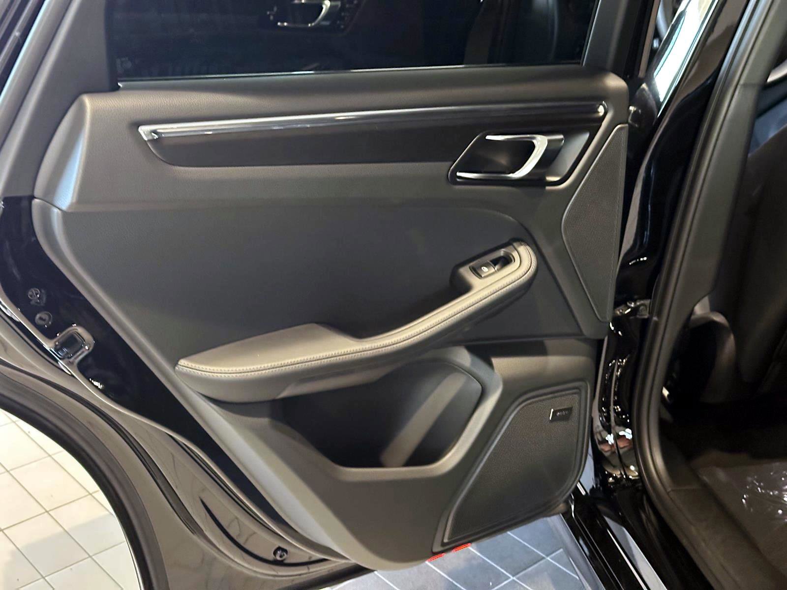 New 2026 Porsche Macan GTS image 12