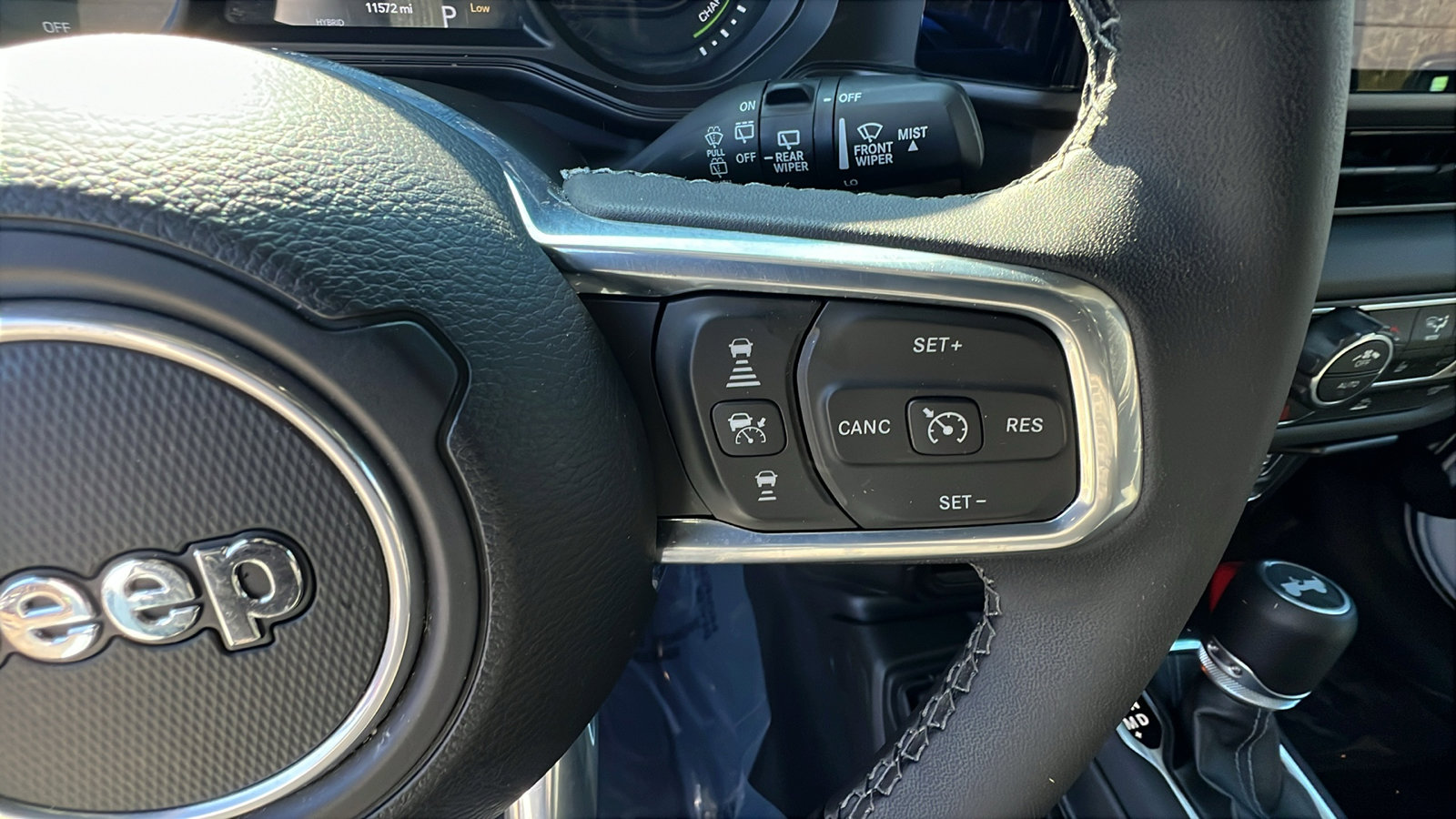 Used 2025 Jeep Wrangler Sahara 4xe image 27