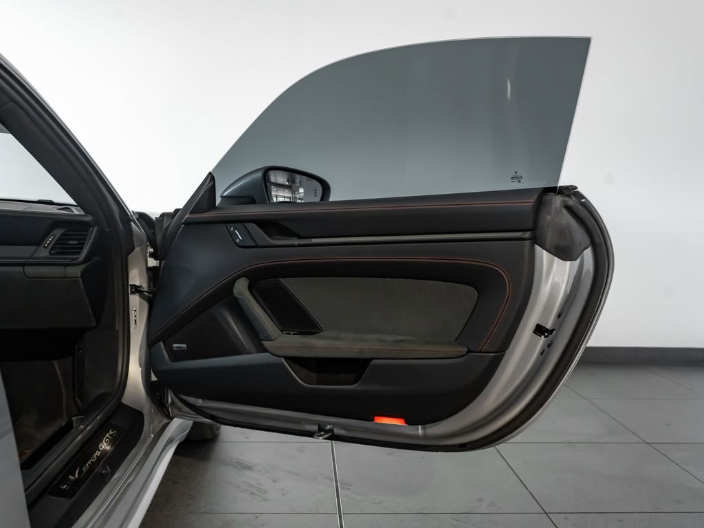 Certified 2025 Porsche 911 Carrera 4 GTS AWD/4WD image 20
