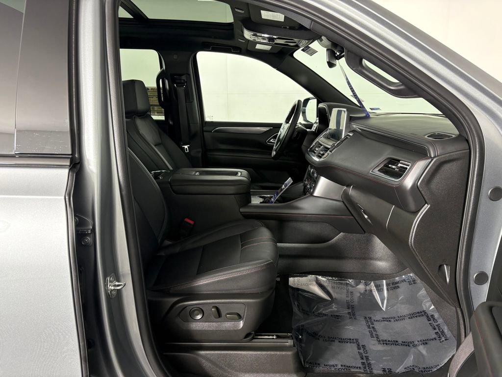 Used 2024 Chevrolet Tahoe RST w/ Luxury Package AWD/4WD image 41