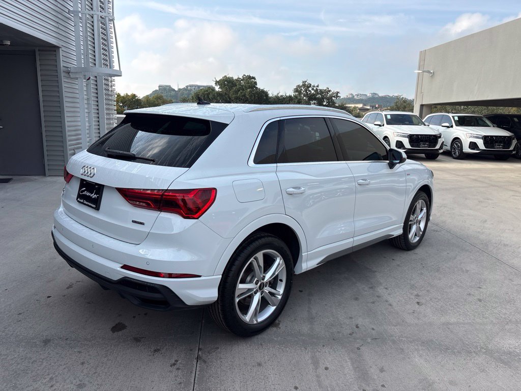 Certified 2024 Audi Q3 2.0T Premium w/ Convenience Package AWD/4WD image 6