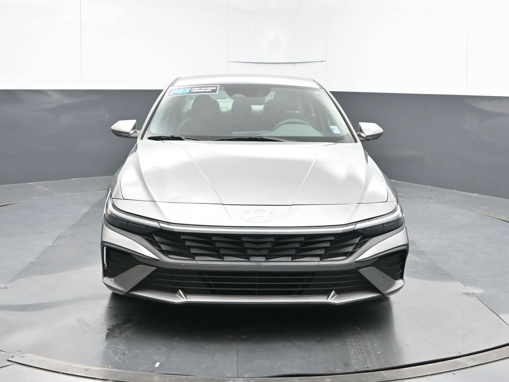 Used 2024 Hyundai Elantra SEL image 8