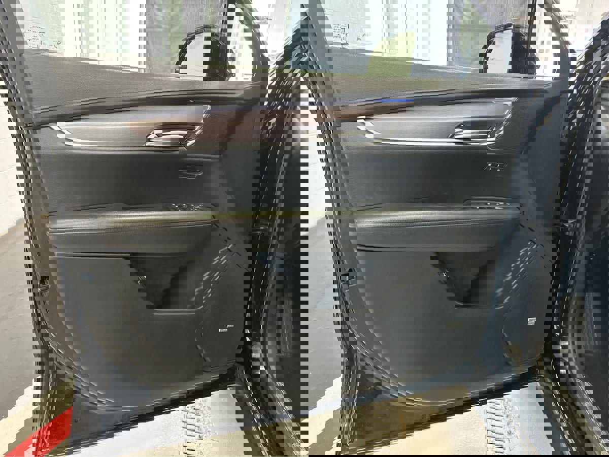 Used 2018 Cadillac XT5 Premium Luxury FWD image 24