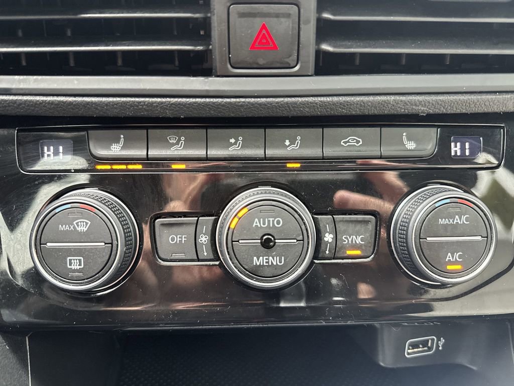 Used 2019 Volkswagen Jetta R-Line image 18