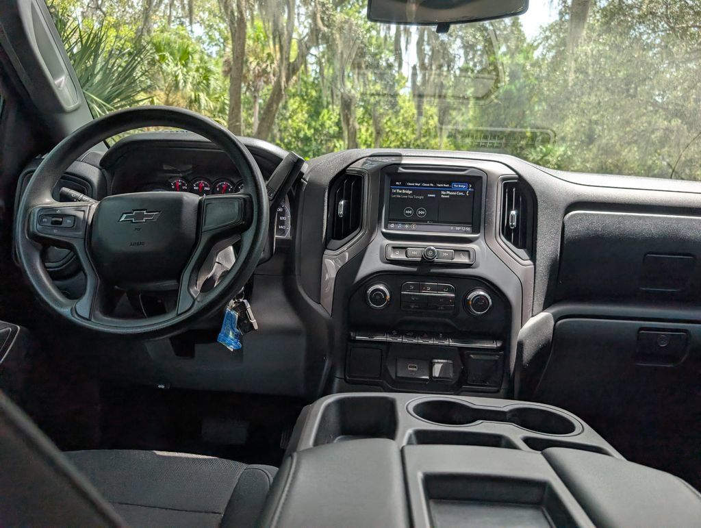 Used 2019 Chevrolet Silverado 1500 Custom Trail Boss w/ Custom Convenience Package AWD/4WD image 17