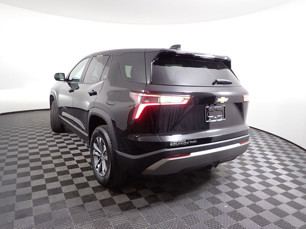Used 2025 Chevrolet Equinox LT image 13
