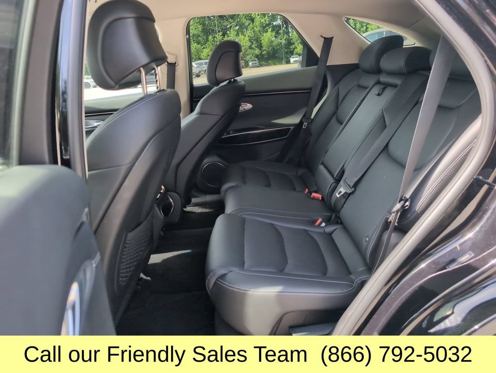 Used 2025 Genesis GV70 2.5T AWD/4WD image 26