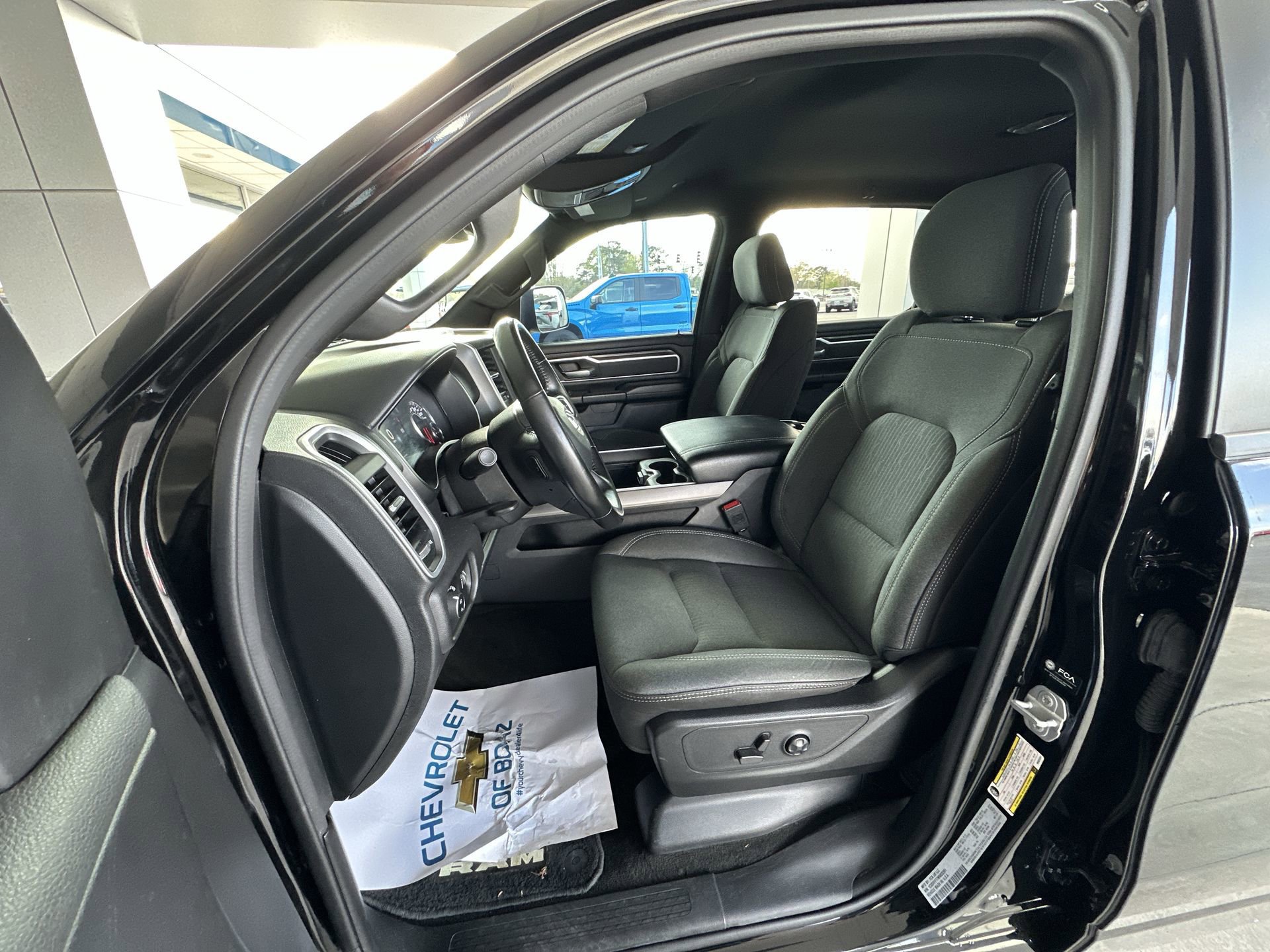 Used 2021 RAM 1500 Big Horn AWD/4WD image 18