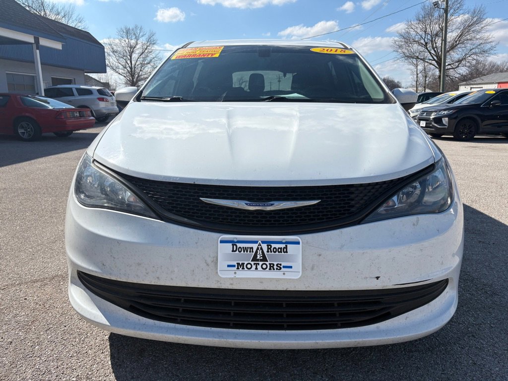 Used 2018 Chrysler Pacifica L image 8