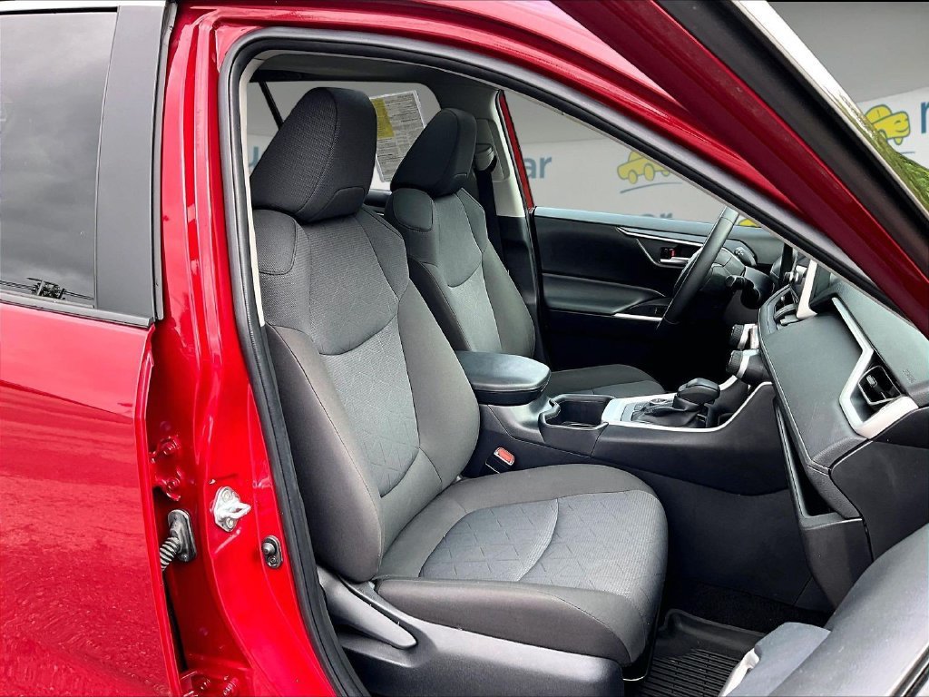 Used 2025 Toyota RAV4 XLE w/ Convenience Package AWD/4WD image 11
