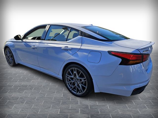 Used 2024 Nissan Altima 2.0 SR FWD image 6