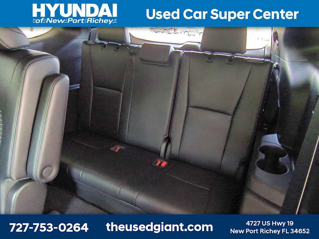 Used 2023 Toyota Highlander XSE AWD/4WD image 14