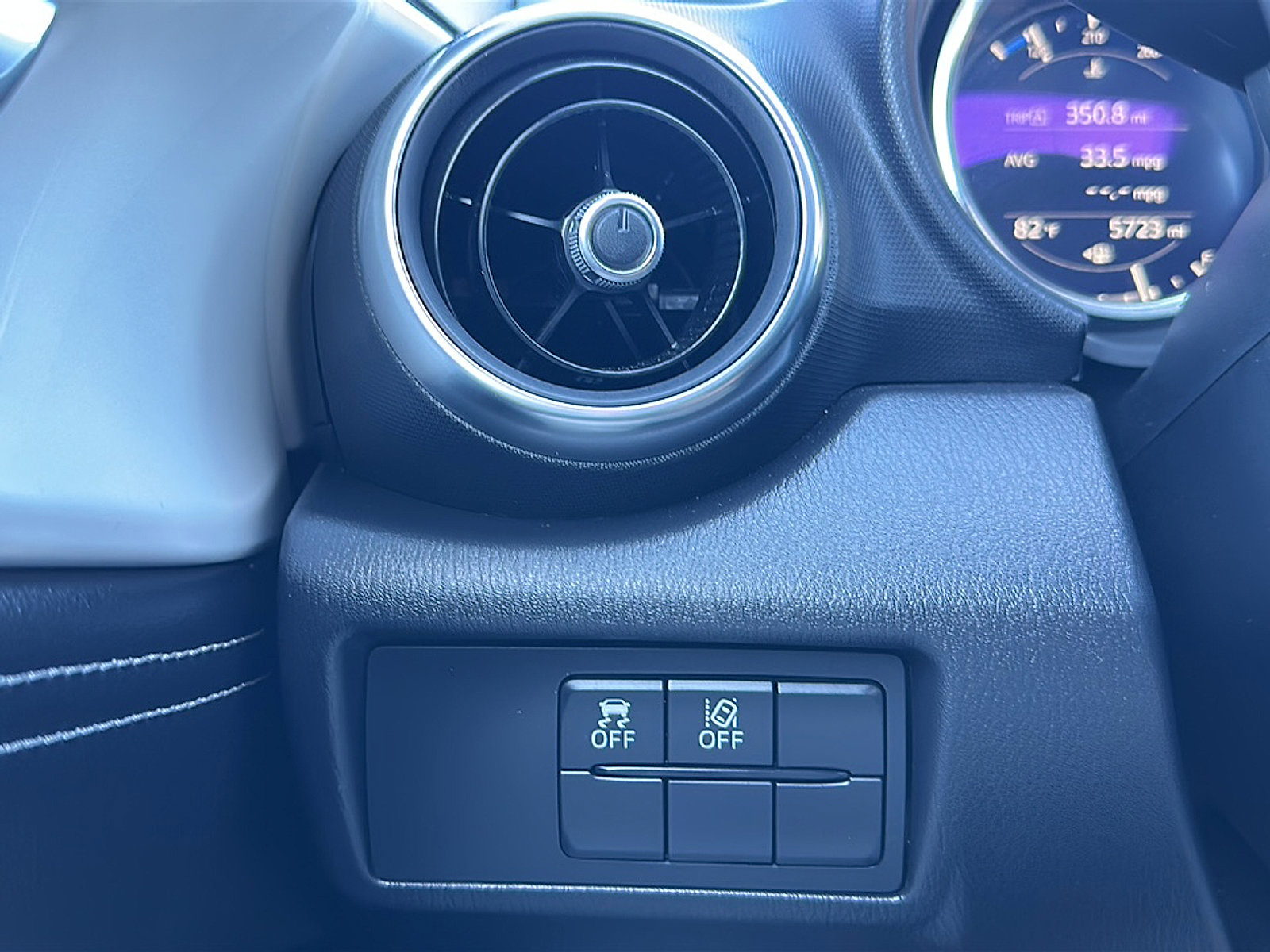 Used 2022 MAZDA MX-5 Miata Grand Touring w/ Weather Package image 32