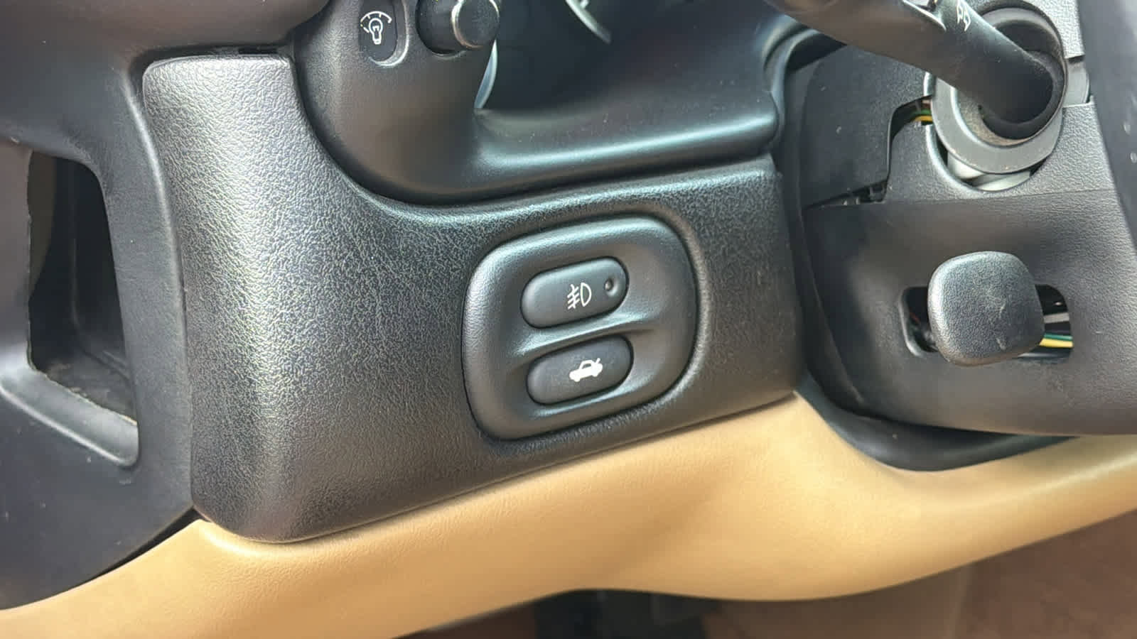 Used 1999 Chevrolet Corvette Convertible w/ Memory Pkg image 15