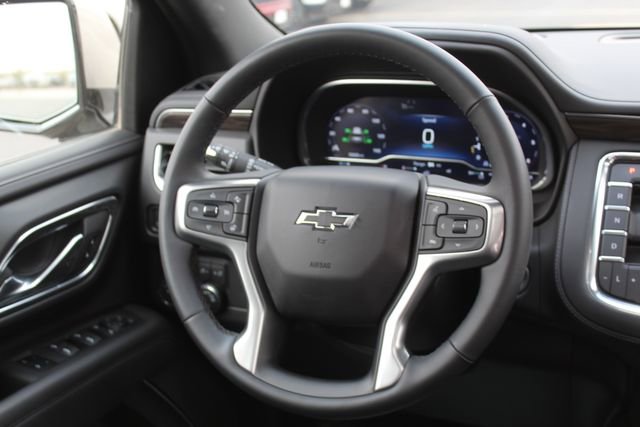 Used 2024 Chevrolet Tahoe Z71 w/ Luxury Package AWD/4WD image 24