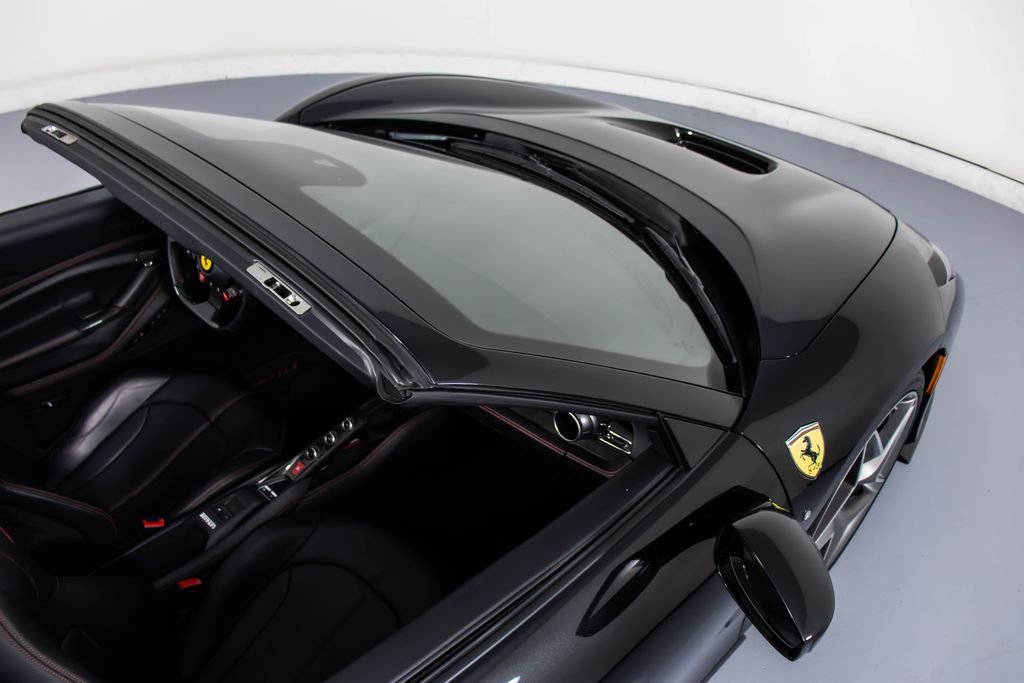 Certified 2022 Ferrari F8 Tributo image 19