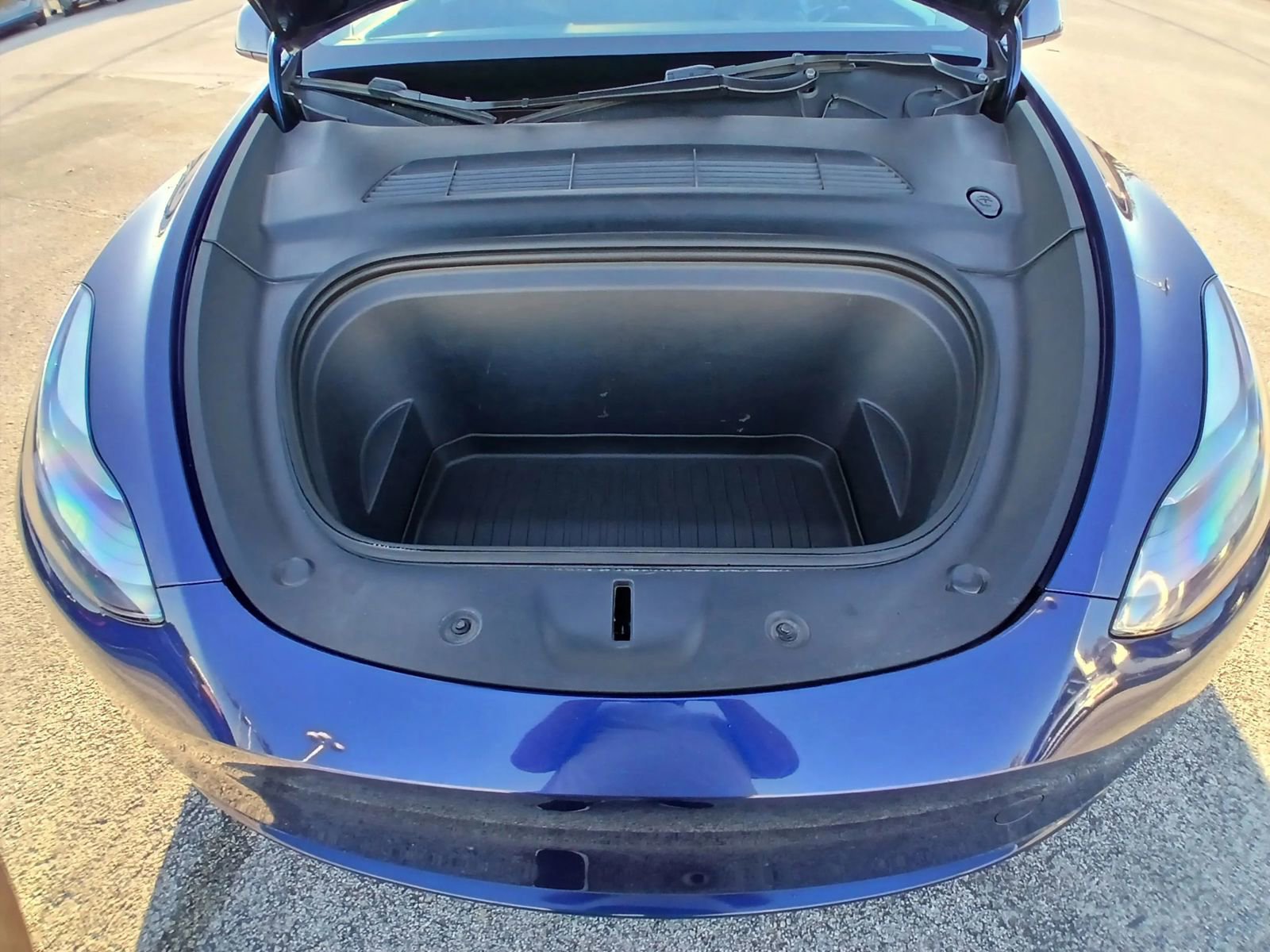 Used 2023 Tesla Model Y Long Range image 22