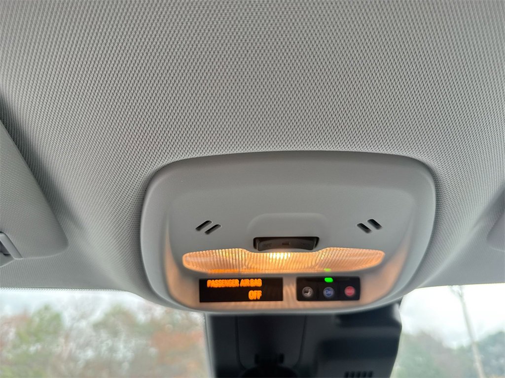 Used 2025 Chevrolet Trax ACTIV w/ Driver Confidence Package image 19