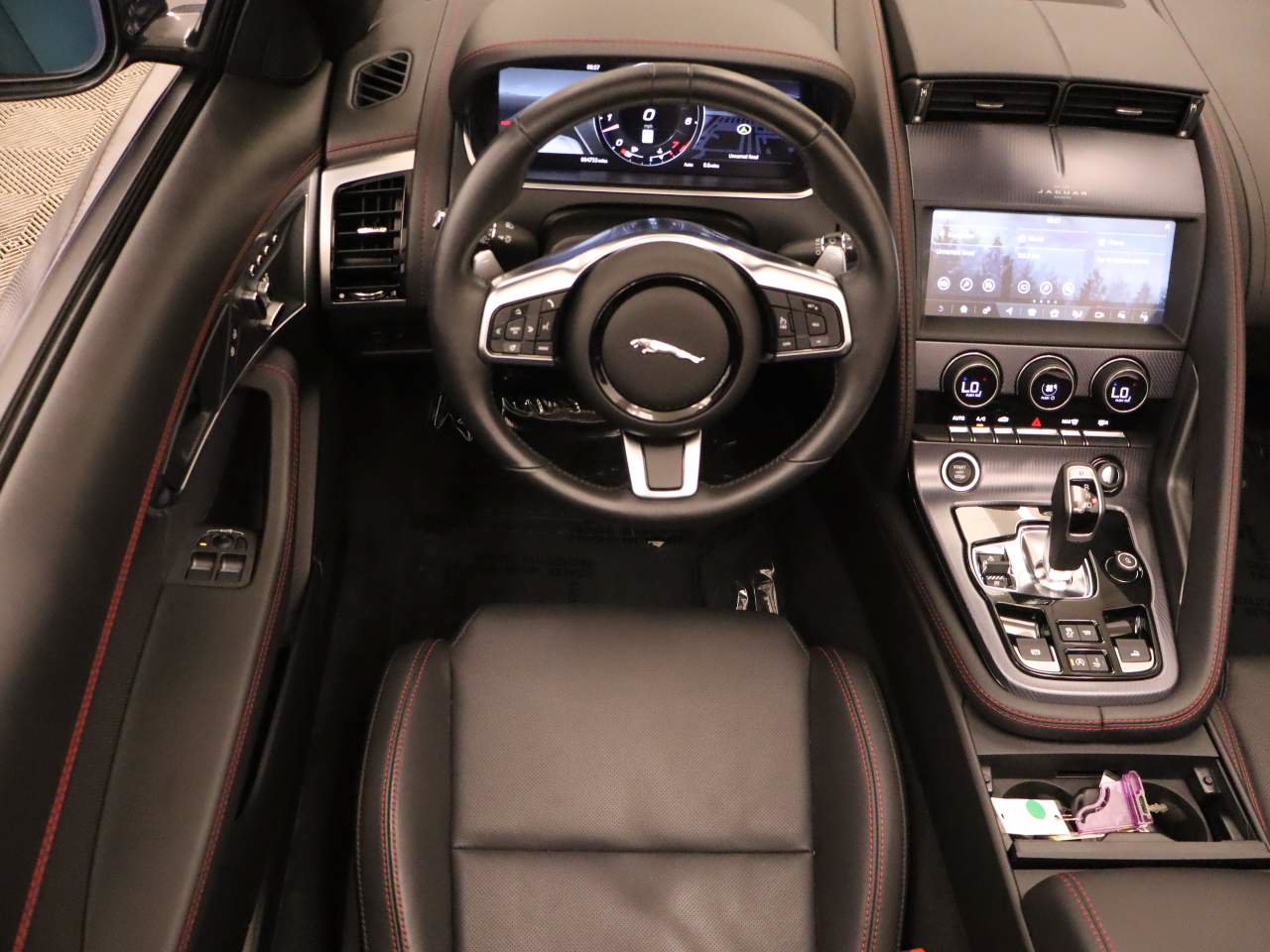Used 2023 Jaguar F-TYPE R-Dynamic AWD/4WD image 16