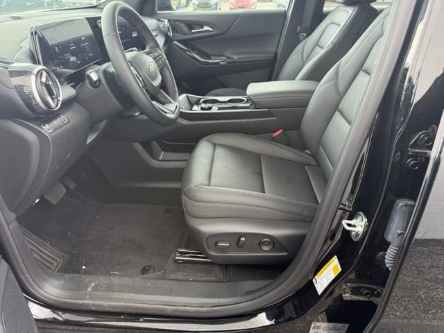 Certified 2026 Chevrolet Equinox LT w/ Convenience Package II FWD image 25