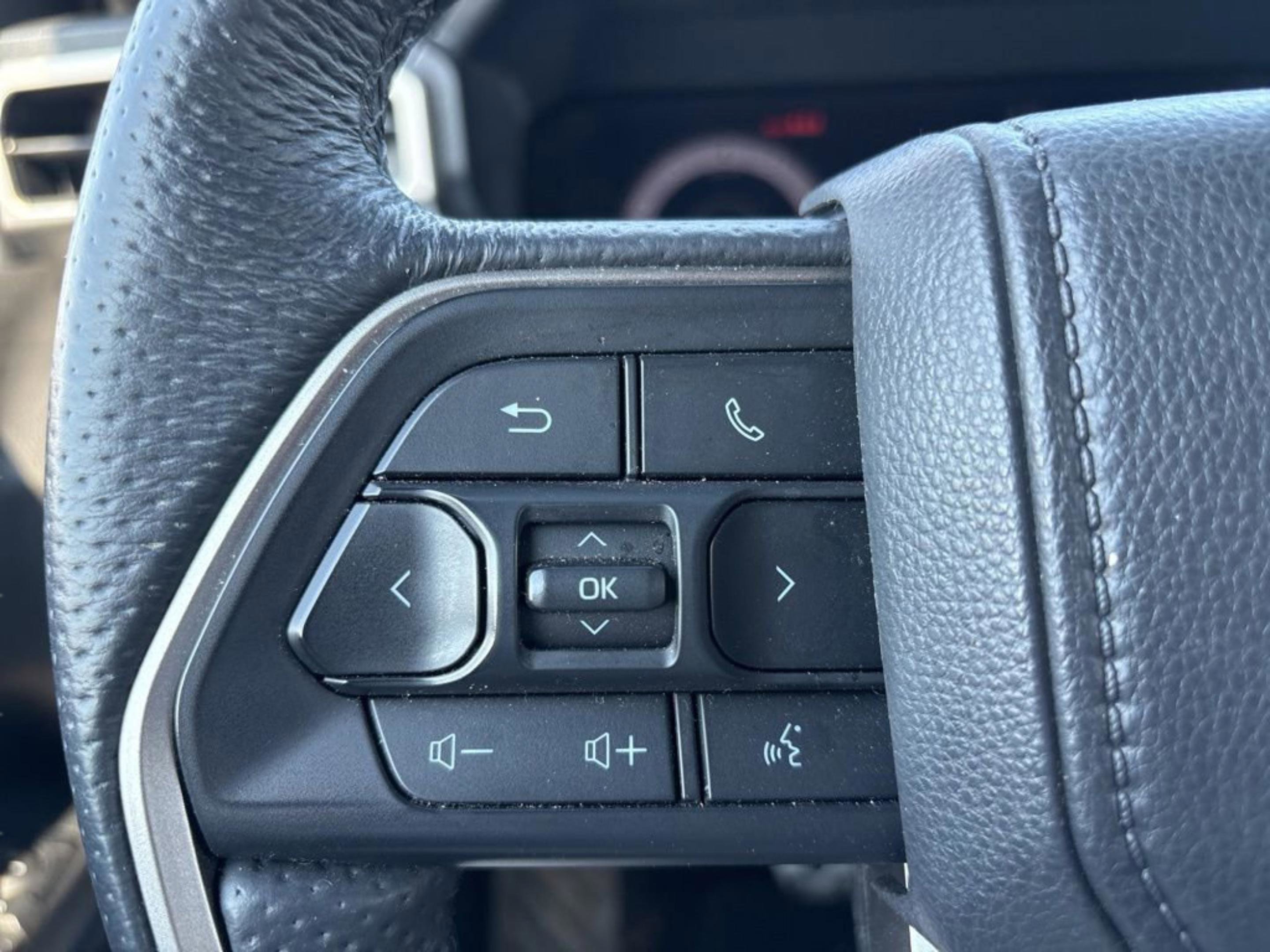 Used 2025 Toyota Tacoma TRD Sport image 17