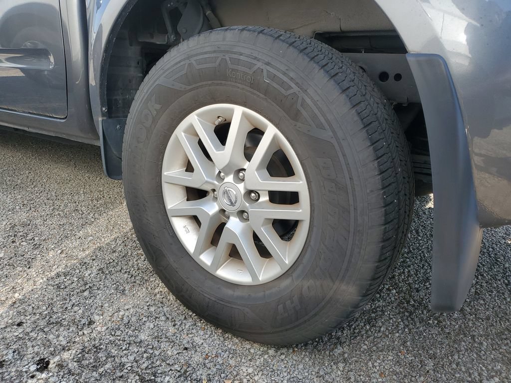 Used 2019 Nissan Frontier SV w/ Value Truck Package RWD image 10
