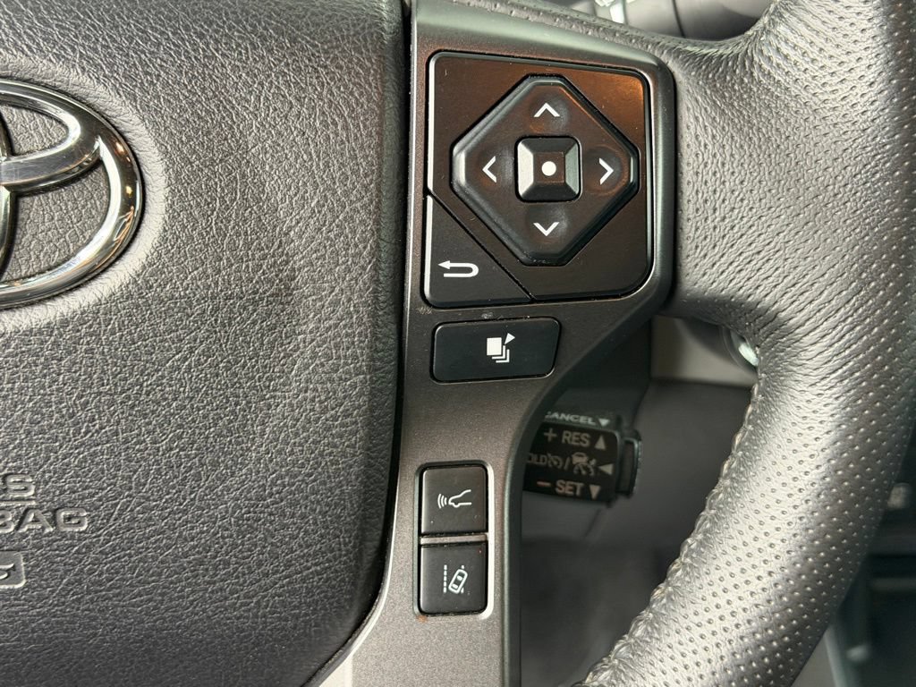 Certified 2021 Toyota Tacoma TRD Off-Road w/ Technology Package AWD/4WD image 27