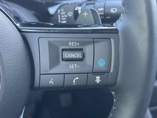 Certified 2025 Nissan Pathfinder Platinum FWD image 28