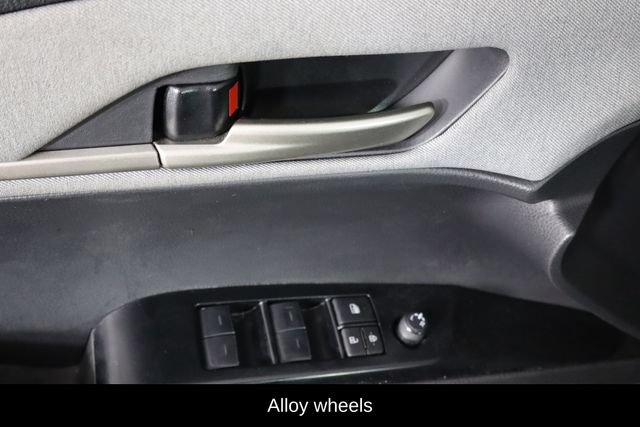 Used 2025 Toyota Camry LE FWD image 18
