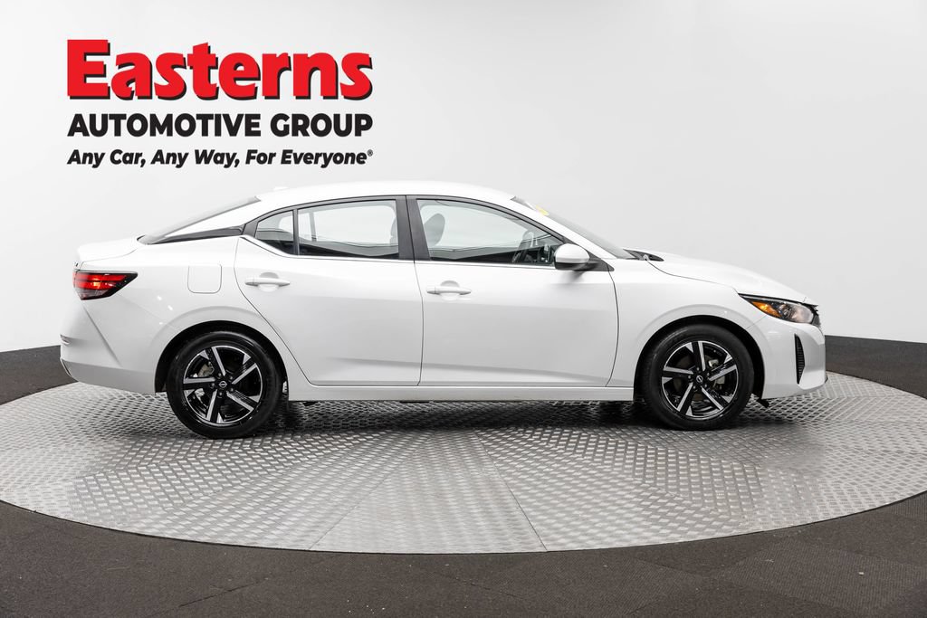 Used 2024 Nissan Sentra SV FWD image 6