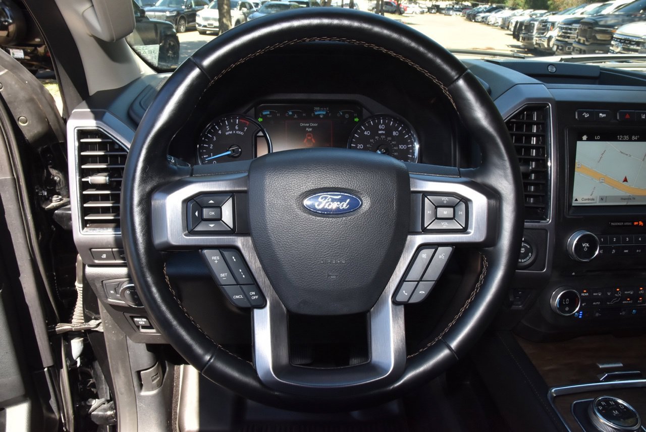 Used 2018 Ford Expedition Platinum AWD/4WD image 23