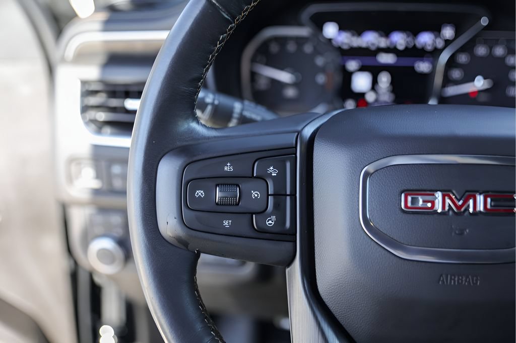 Used 2021 GMC Yukon AT4 w/ AT4 Premium Plus Package AWD/4WD image 17
