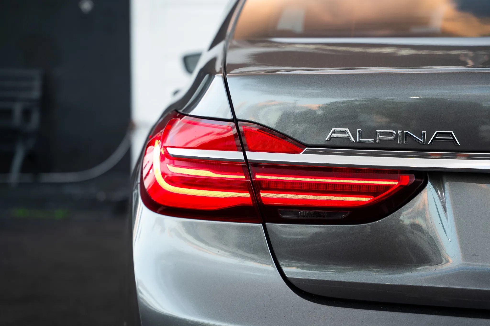 Used 2018 BMW ALPINA B7 xDrive w/ Luxury Rear Seating Package AWD/4WD image 19