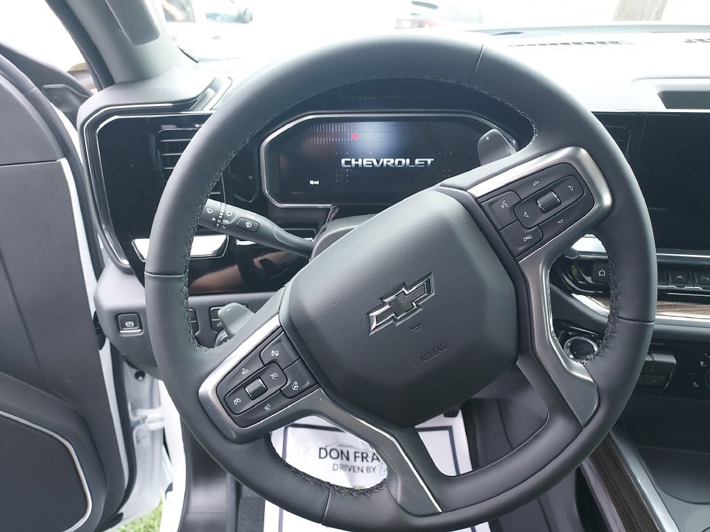 New 2026 Chevrolet Silverado 1500 RST w/ Redline Edition AWD/4WD image 17