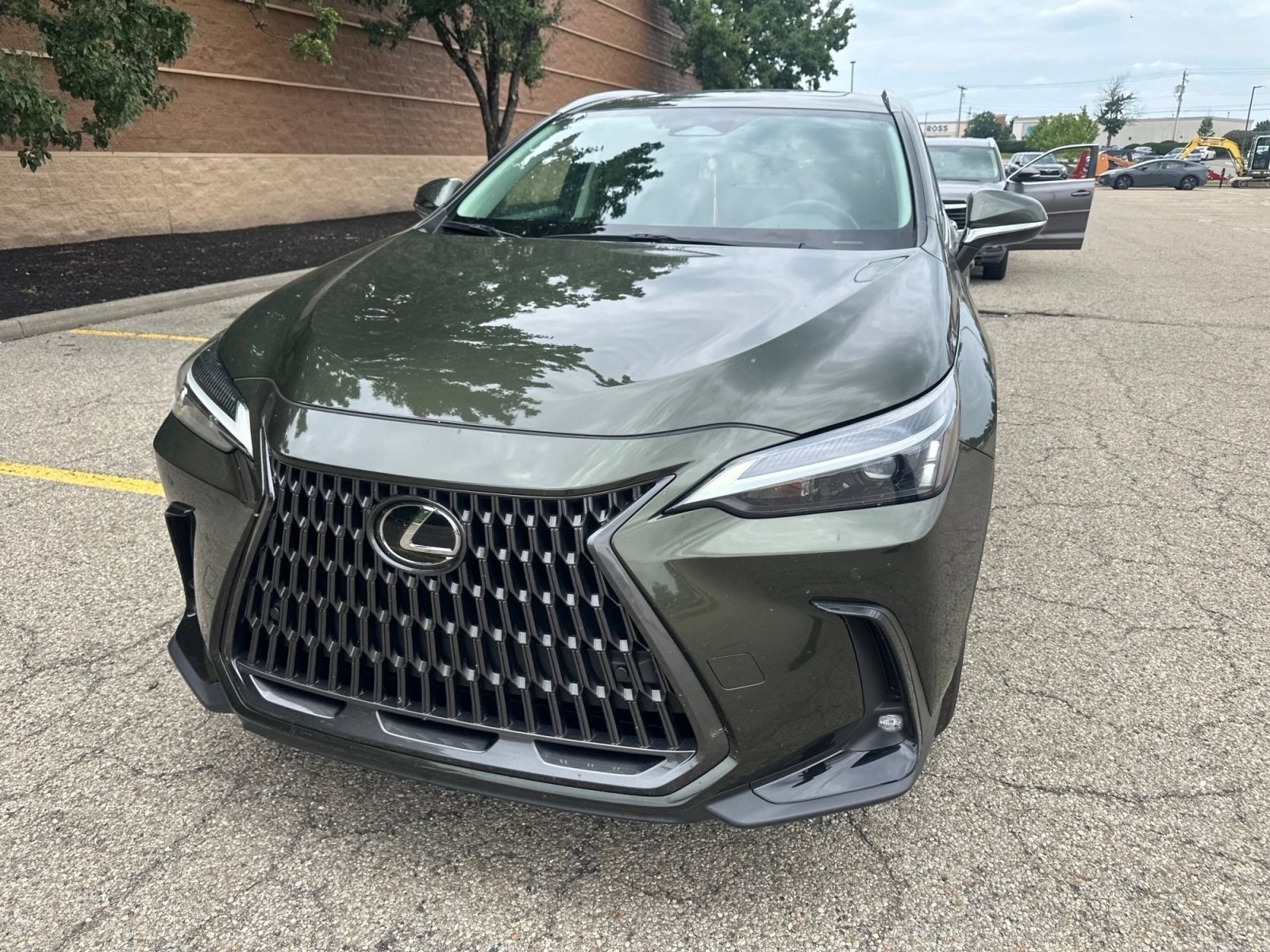 Used 2025 Lexus NX 350h AWD w/ Accessory Package (2T) image 14